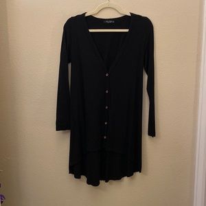 Black hi-low long sleeve